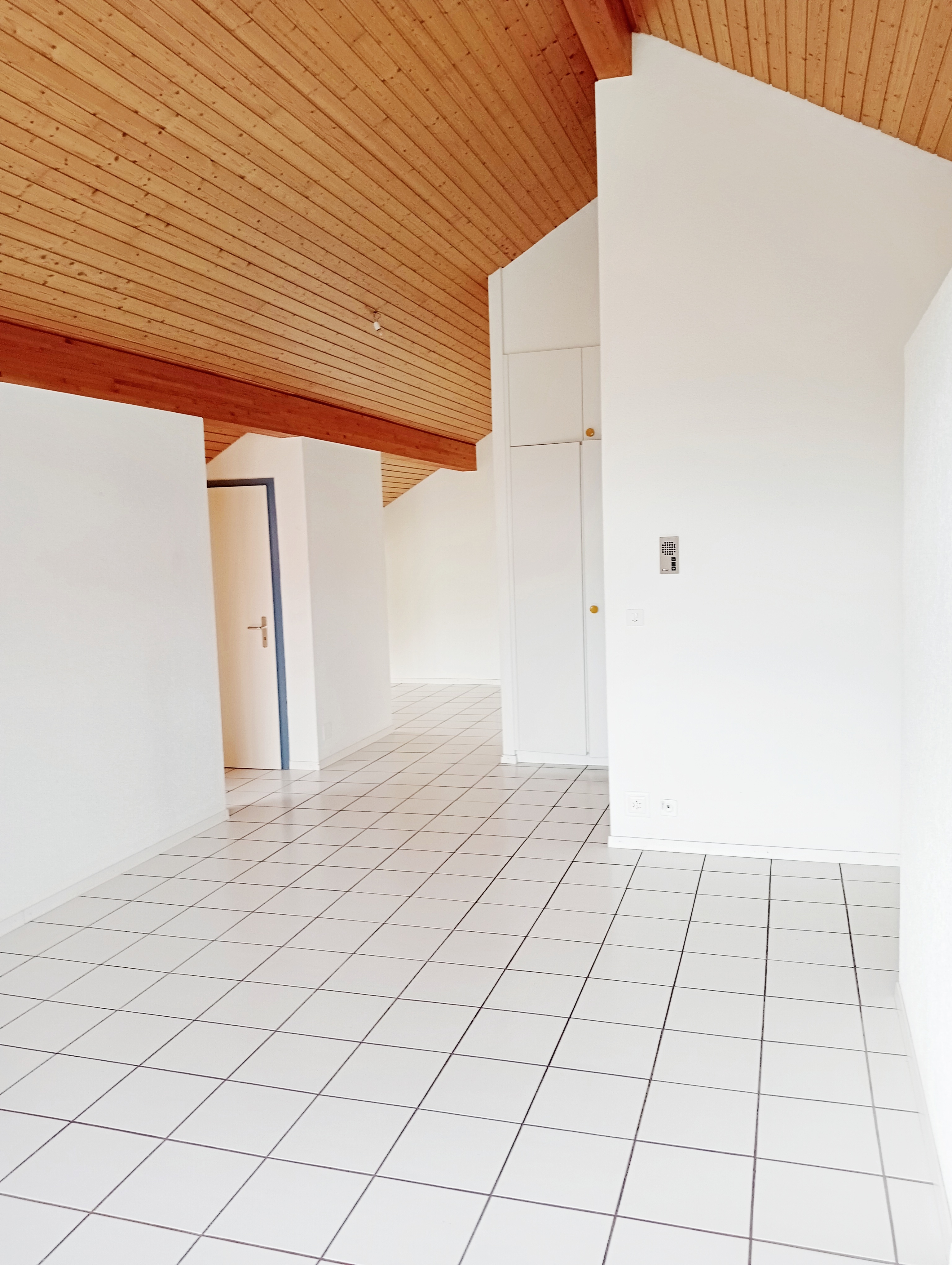 Appartement en attique / 4.5 pièces / 3 chambres / Corcelle près Payerne