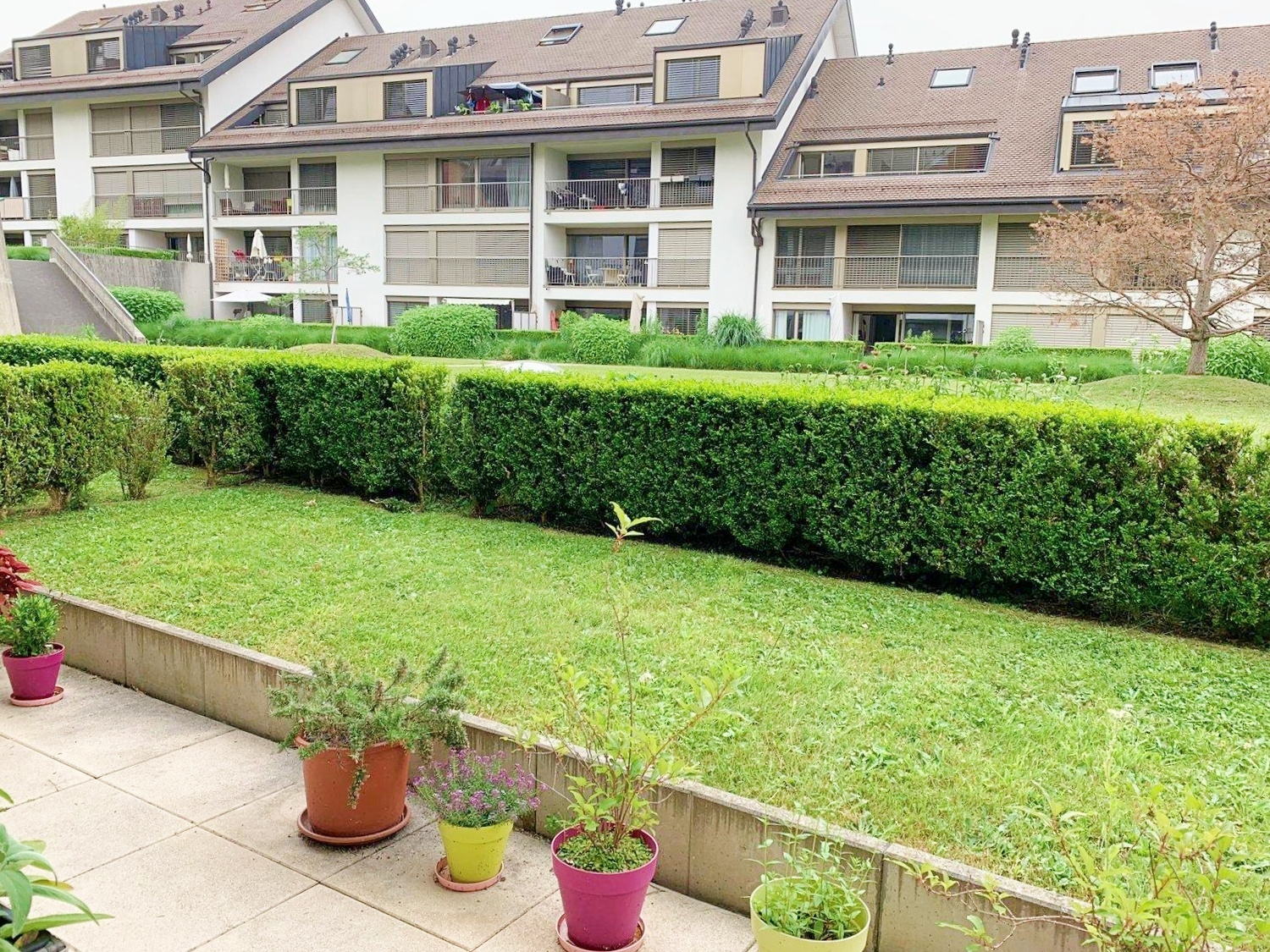 Magnifique appartement de 3.5 pièces avec jardin dans une résidence familiale à Aubonne