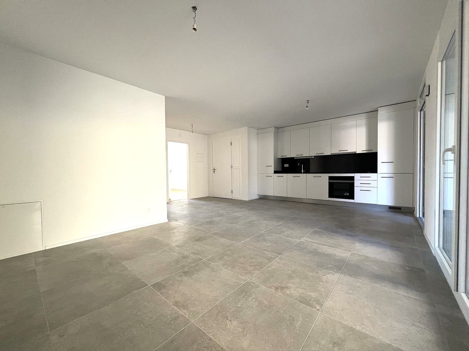 Bel appartement neuf de 3.5p en rez / 2 CHB / 1 SDB / Terrasse