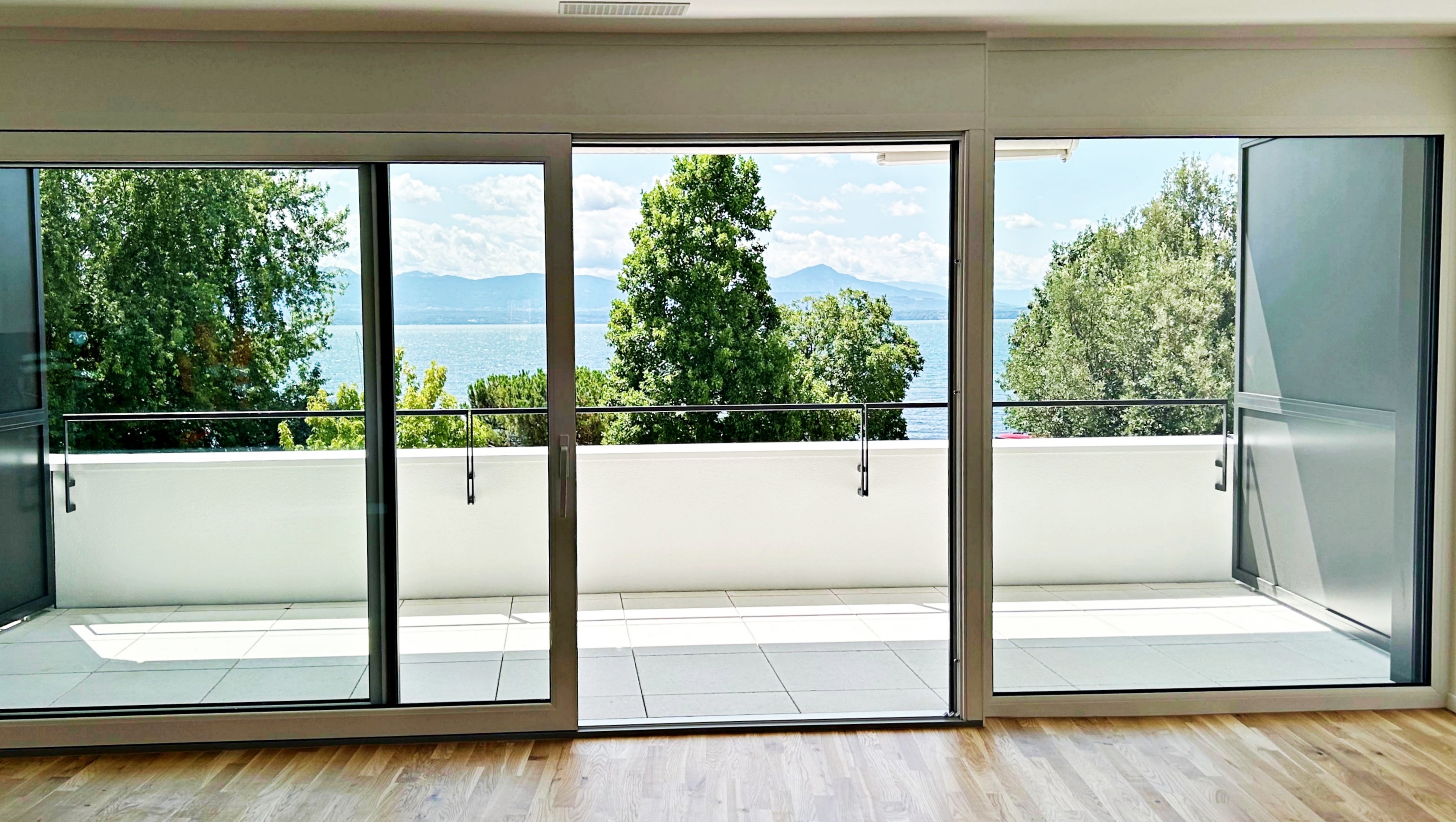 Magnifique appartement meublé face au lac à Rolle